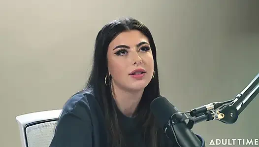 Gal ritchie: spiegler kız ve hentai sevgilisi | Adult Time Podcast