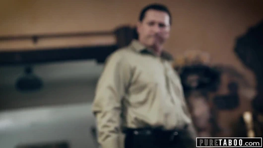 Saf tabu kıskanç oğul üvey babaya inat adım adım anne baştan çıkarır