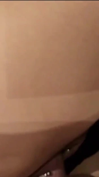 Незабываемый момент из "интимного секс-видео - камшот на шею"