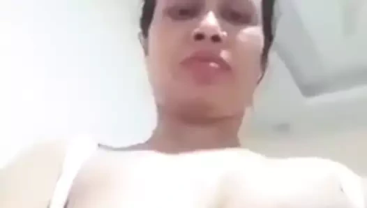 Teyze nen phudi ka pani nikala