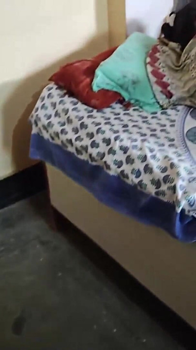 Hintli köylü seks videosu desi üvey anne sikişiyor, amını sikmek için heyecanlı | Klip 1