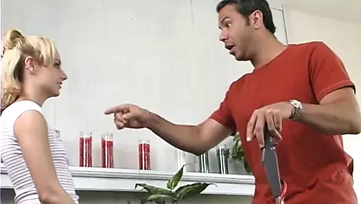 Teen Power'dan Nikki Hillton'dan film akışı
