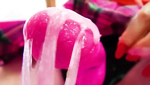 Kadın kılıklı eğitim