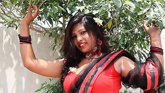 Empty house fun: Shower time with my beautiful