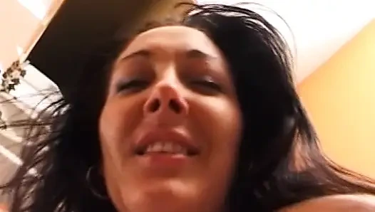 Almanya'dan bu sevimli hatun amıyla oynamayı gerçekten seviyor