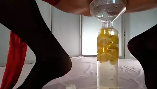 Senin için limonata yapıyorum