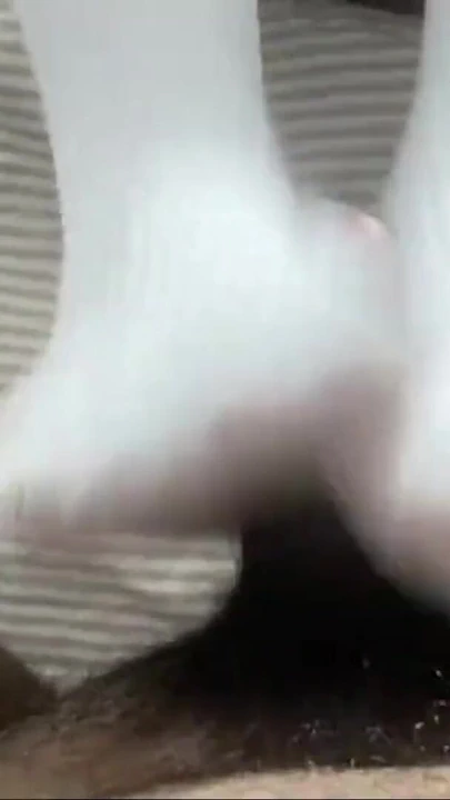 Horny teen fucked in public park -almost caught -outdoor amateur | Clip 1