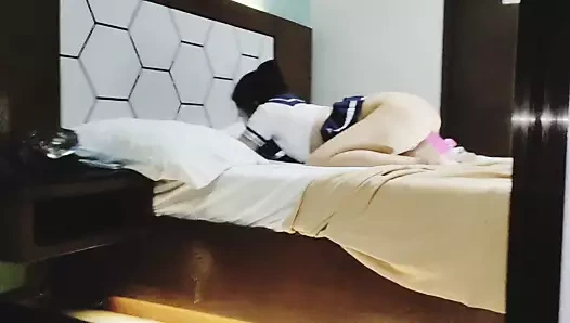 Seksi pinay hemşire kıyafetiyle iyi oynadı