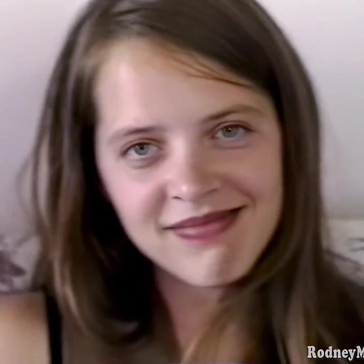 Kıllı kız kıllı deliklerde nostaljik didlo samantha hillary