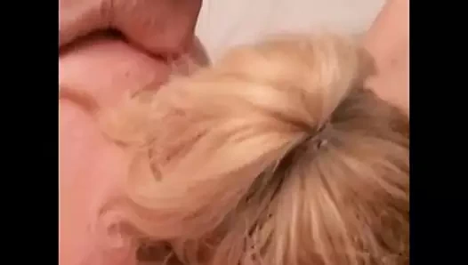 Kedi yalamak o aşk
