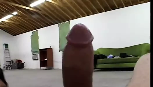 Porno yıldızı ağzına çük alır sonra arkasından horoz sürmek