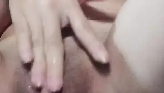 Senin için kendime dokunmayı seviyorum