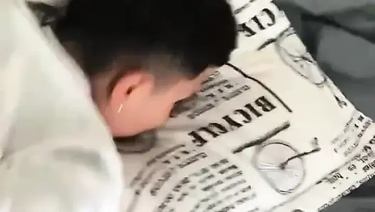 Chicken eating cock for the first time from Venezuelan