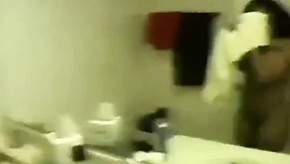 Zenci kız yapıştırılmış!