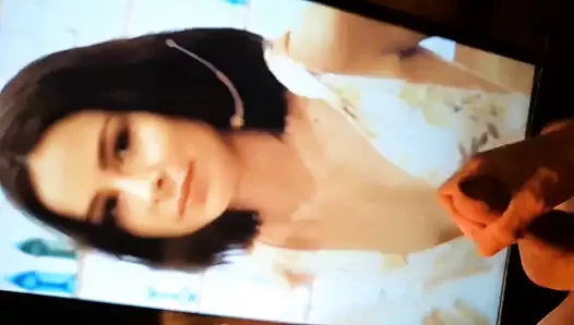 Lena boşalma haraç10.8.21 yavaş çekim