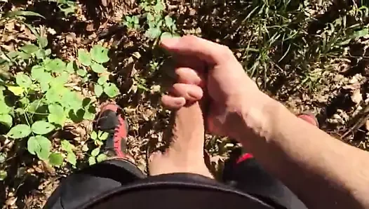 Açık havada boşalma im wald beim dağ bisikleti