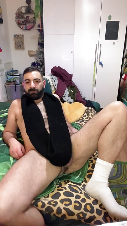 Sadece eşarp ile