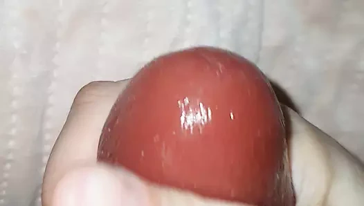 Harika dövmeli üvey anne üvey oğlunun yarağını sıvazlıyor