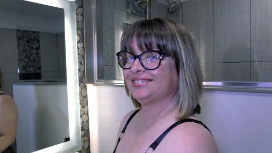 Büyüleyici ateşli sihirli orta yaşlı seksi kadın