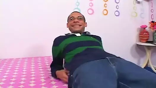 Jaylynn sinz 12 inçlik yarağı sıkı amına sığdırmaya çalışıyor. jaylynn sinz,ramon - sapık orta yaşlı seksi kadınlar