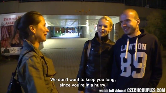 Güzel Çek çifti gf değişimi için para alır