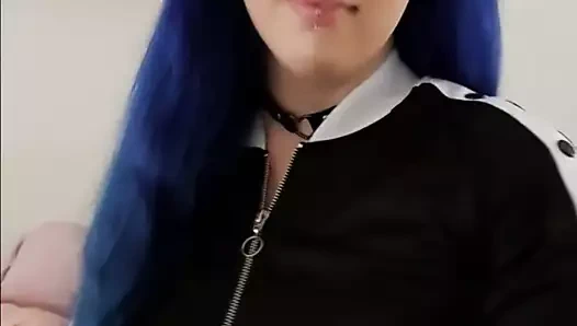 Emo nerd onları serbest bırakır