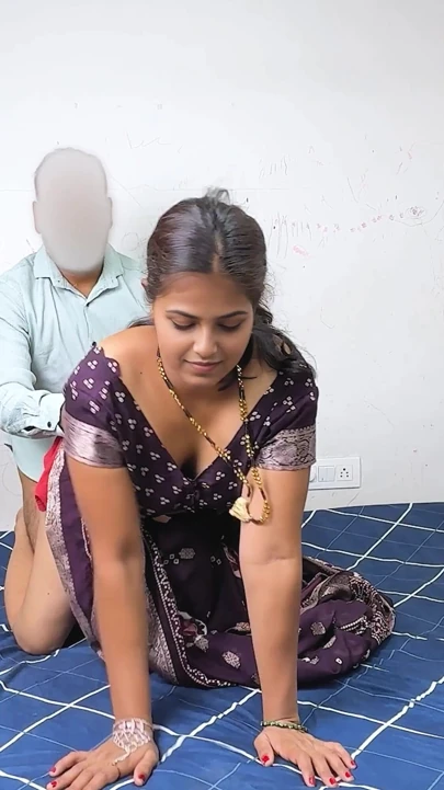 Nazik çiftlik evinde, sahibi dokuz kar'a başladı, sonra bir süre sonra B.Ed'e tökezlemeye başladı... | Klip 1