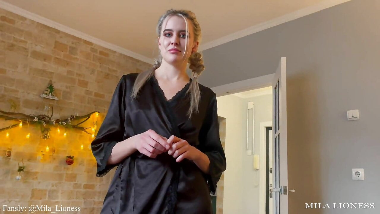 üvey üvey becerdin. Bu bizim küçük sırrımız anne. hile