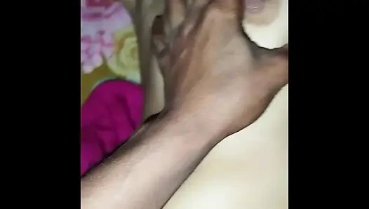 Hintli ateşli köylü kız Hindistan'da ilk seks videosu
