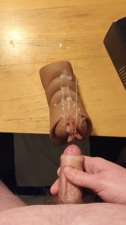 Amcık oyuncağımı sik ve çok boşal