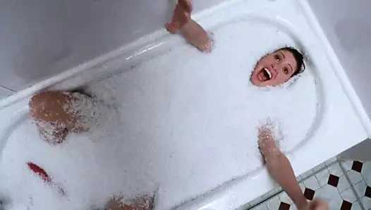 Shannon elizabeth - Jack Frost (1997)