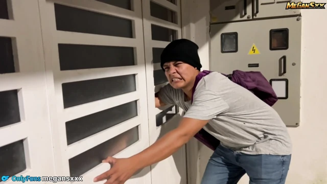 Beautiful big ass Latina is rebuked by a thief in her house.