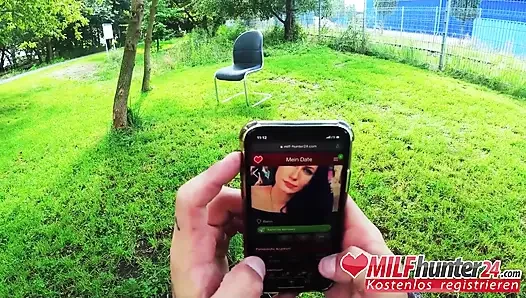 Harleen van Hynten için parkta yaramaz sikiş randevusunda! MILFhunter24