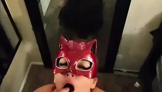 Yine kira param yoktu, bu yüzden ev sahibimin menisini yuttum