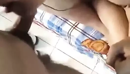 desi gf erkek arkadaşının aletine biniyor