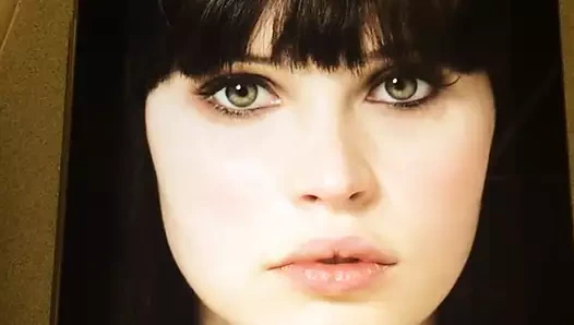 Felicity jones - boşalmak haraç 1