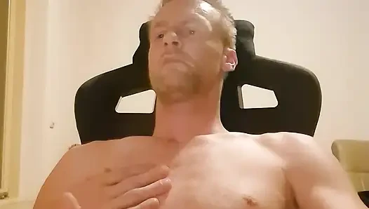 Gayporn'a boşalıyor