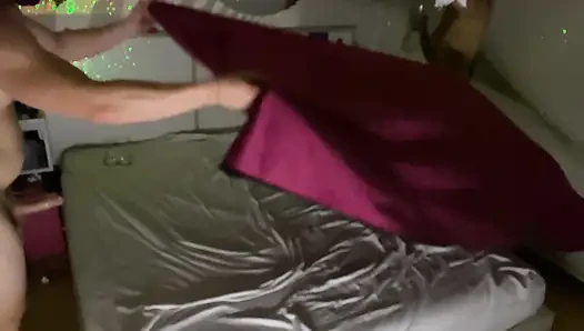 Seksi fitness modeli orta yaşlı seksi üvey annem partiden sonra büyük sikiş