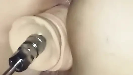 7 inçlik bir yarağın tadını çıkarıyor