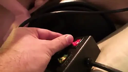 Cezalandırılan piliçlerle kadın egemenliği eylemleri