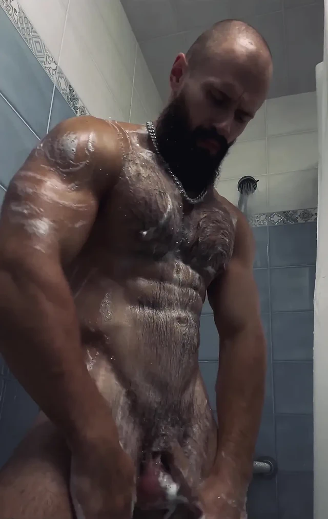 Harika kalmak için eski spice duş jeli kullanıyorum