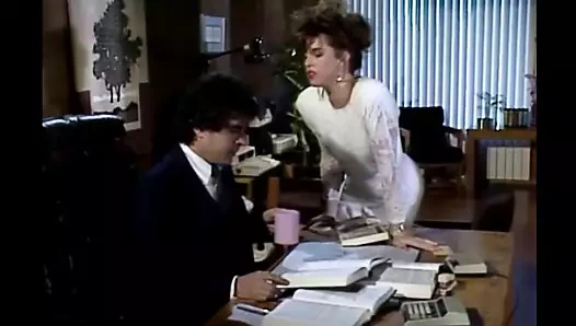 Xxxjox renee morgan sıcak sekreter