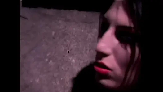 Makayla Cox: Mezarlıkta Yoğun Gece Üçlü Seks Seks