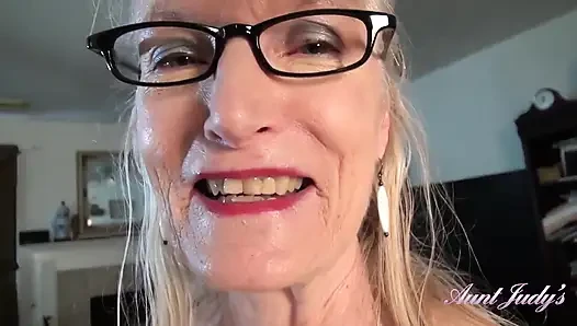 Auntjudys - 69 yaşındaki Teksaslı amatör gilf diane senin kişisel sekreterin