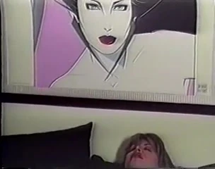 Seksi iç çamaşırlı şehvetli sürtükler birbirlerini parmaklıyor