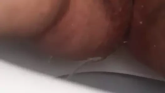 Ich musste dringend pissen