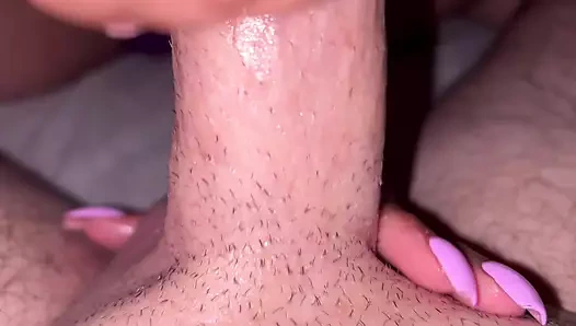 Daha uzun video latin genç kız uzun tırnaklarıyla gringo'ya azdırıyor