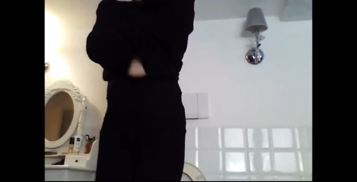 Sigara içen seksi ateşli hatun