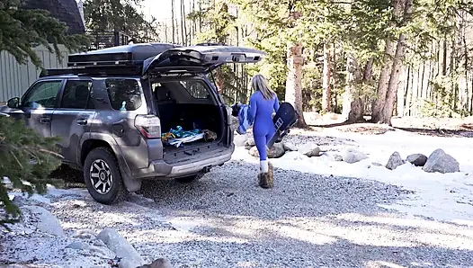 Ateşli dövmeli büyük memeli sarışın dikizci leo'ya hükmediyor