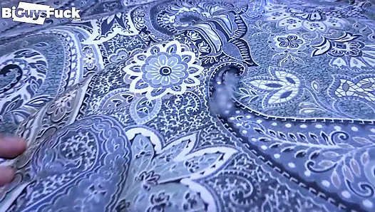 Bi Mason Skyy'nin uzun sert yarağı derine iniyor